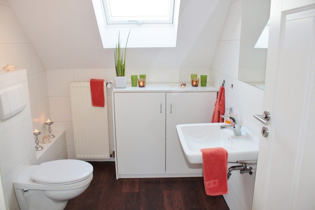 Four Great Ideas For Increasing Space In Your Bathroom